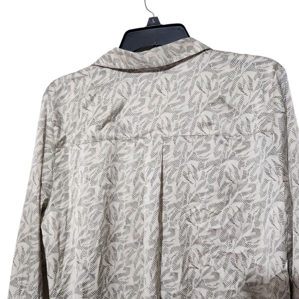 HM Silk Shirt Size Medium Hidden Buttons Long sleeve Lightweight - Picture 9 of 14